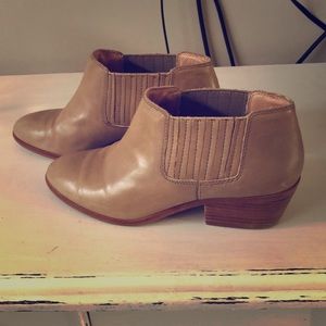 Madewell short leather boot